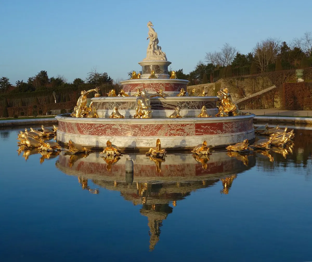 Uncover Versailles' Hidden Gems: Top Offbeat Tours for 2025