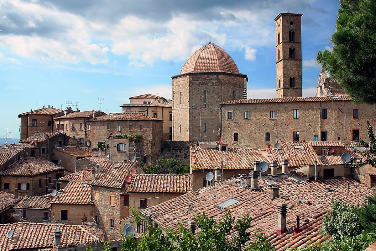 Volterra's Secret Alleys Guide 2025: Uncover Hidden Gems