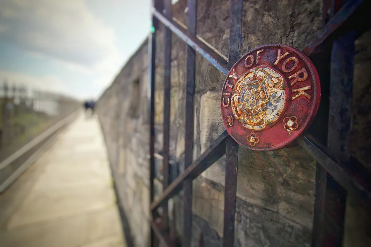 York Hidden Walks: Discover Secret Paths in 2025