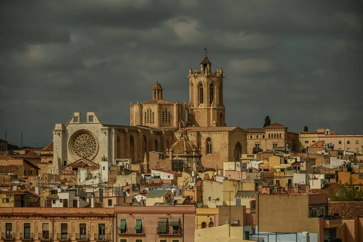 Explore Zaragoza Local Markets: A 2025 Guide