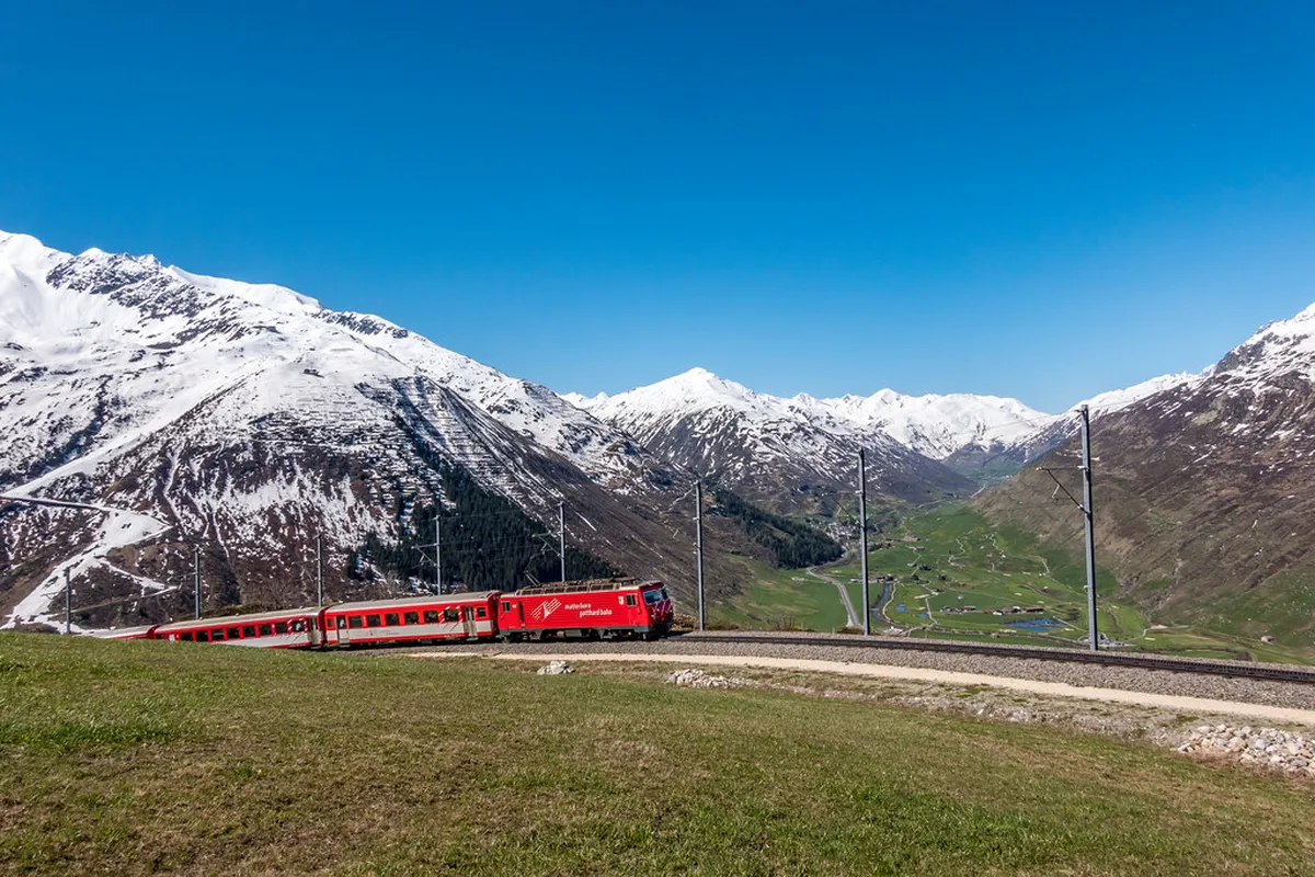 Zermatt Local Crafts Shops: Unique Souvenirs in 2025